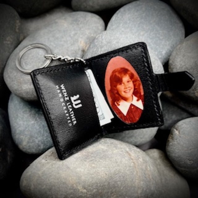 Alligator Photo Key Chain - Image 3